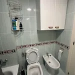 Privada En Compartidos בית אירוח