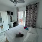 בית אירוח Privada En Compartidos