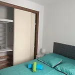 Privada En Compartidos * Torremolinos